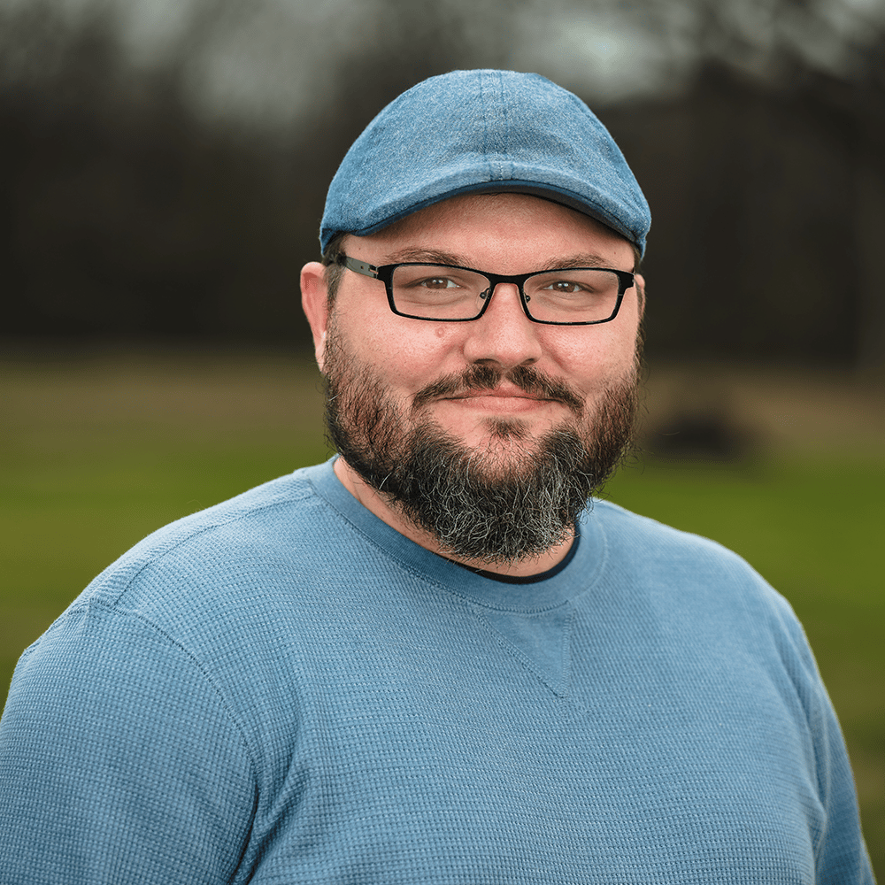 se-headshot-christopher-seifried-website-1000x1000